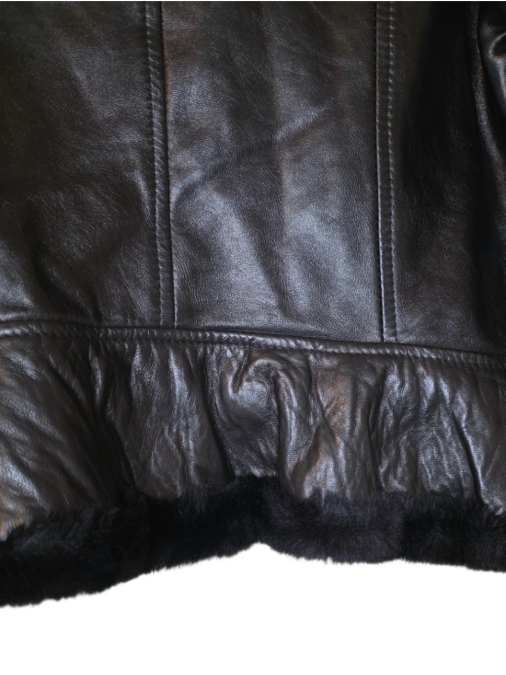 ANDREW MARC Black Leather Jacket‎ with Faux Fur Trim - Size Medium - Picture 3 of 4